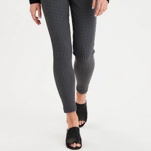 Houndstooth American Eagle Curvy Hi-Rise Jegging!